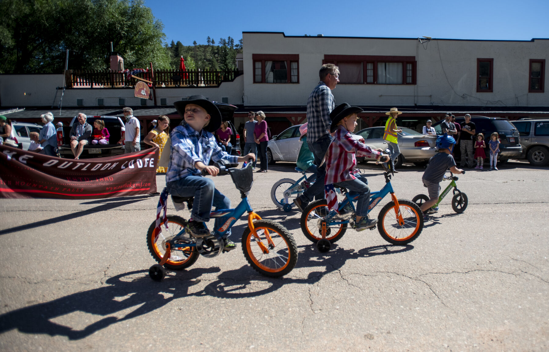 073122-news-bronc day19.JPG